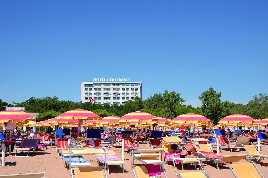 Hotel Colorado Lignano Sabbiadoro Exterior photo